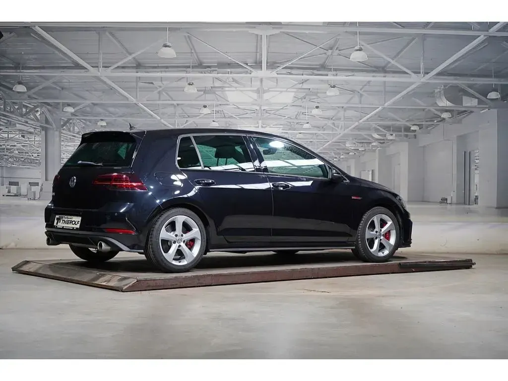 Gebraucht VW Golf VII GTI 245 PS (180 kW) 2019 Schwarz Limousine