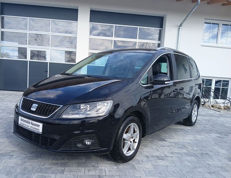 Schwarz Gebraucht 2015 Seat Alhambra Van / Kleinbus | 10.900 € (Fairer Preis) - Bild 1/4