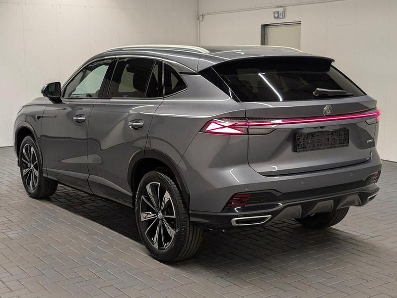 Neu MG HS Luxury 170 PS (125 kW) 2025 Hampsteadgraumet. SUV