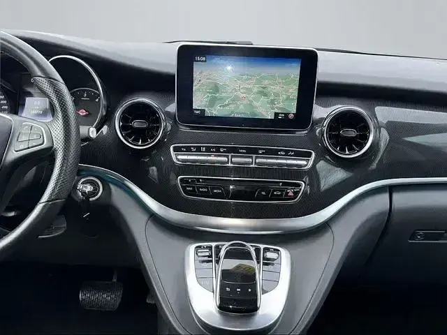 Gebraucht Mercedes V220 Edition 190 PS (139 kW) 2020 Schwarz Van / Kleinbus