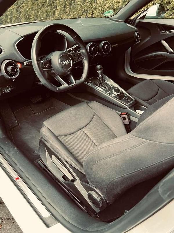 Second-hand Audi TT 197 CP (144 kW) 2019 Alb Coupe