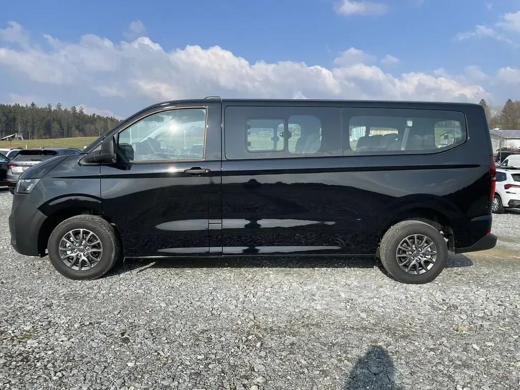 Nowe VW Caravelle 150 KM (110 kW) 2026 Czarny Van