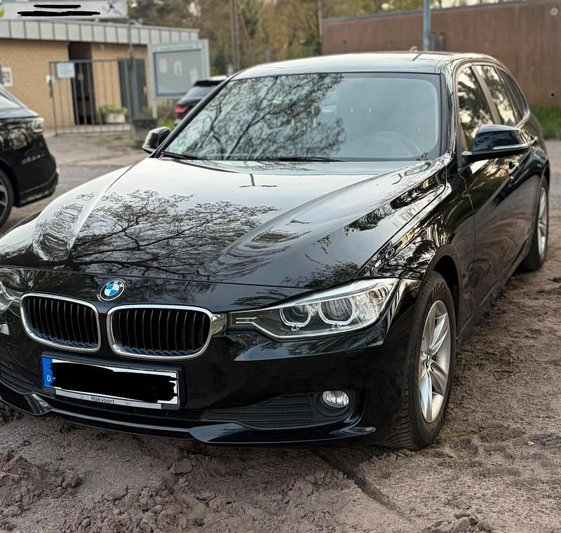 Usata BMW 318 143 CV (105 kW) 2013 Nero Station wagon
