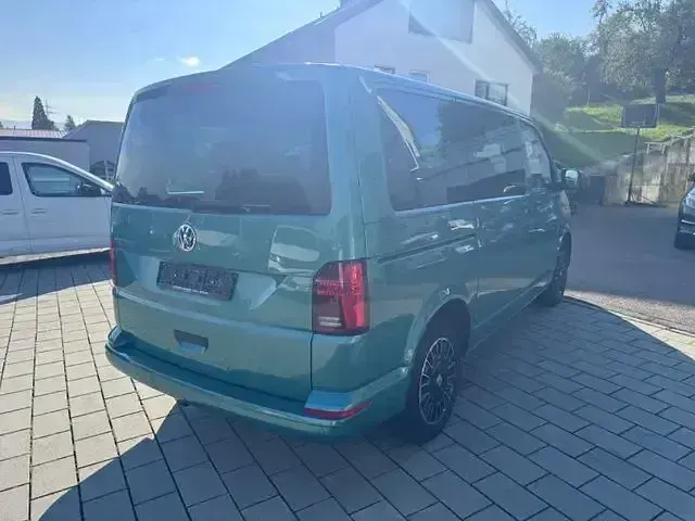 Usado VW Multivan 150 HP (110 kW) 2020 Andere Monovolume