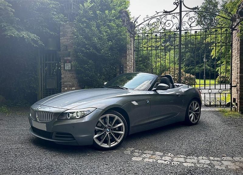 Grau Gebraucht 2010 BMW Z4 M Sport Cabrio | 19.400 € (Fairer Preis) - Bild 1/4