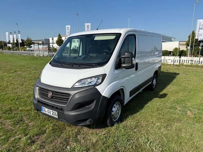 Weiß Gebraucht 2021 Fiat Ducato Van | 18.499 € (Superpreis) - Bild 1/4
