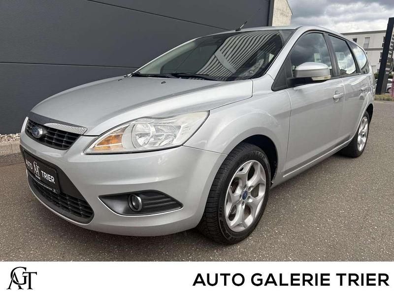 Silber Gebraucht 2010 Ford Focus Style Kombi | 2.480 € (Fairer Preis) - Bild 1/4