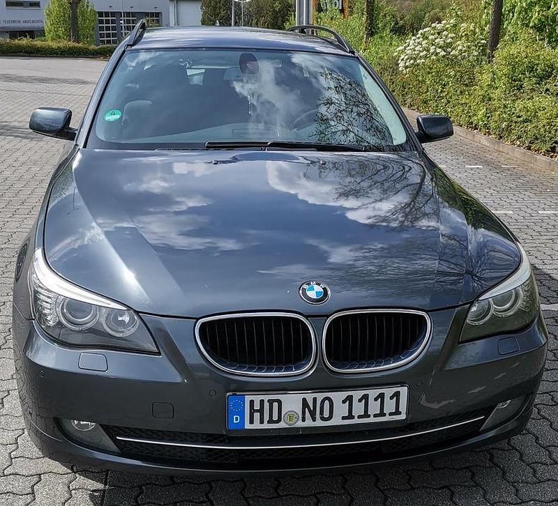 Grau Gebraucht 2009 BMW 520 Kombi | 5.200 € (Fairer Preis) - Bild 1/4