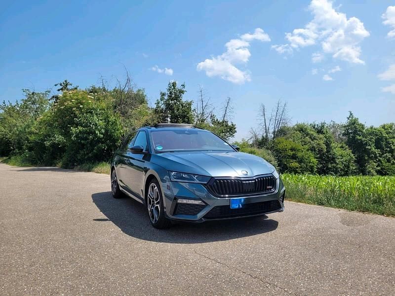 Gebraucht 2021 Skoda 105 RS Limousine | 24.500 € - Bild 1/4