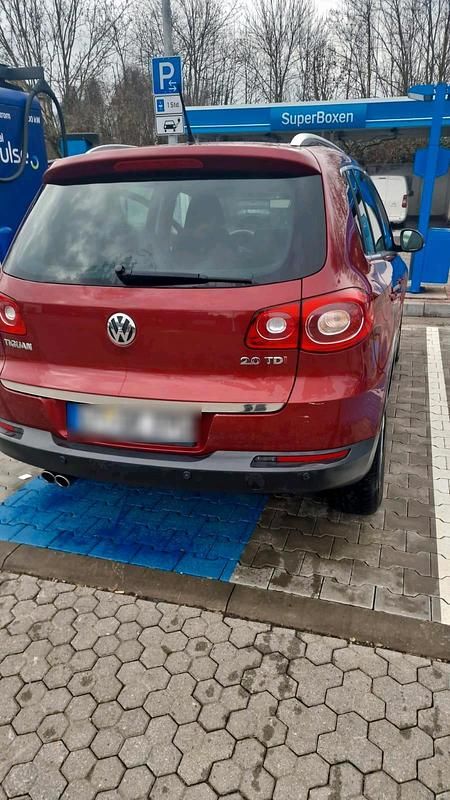 Gebraucht VW Golf 140 PS (102 kW) 2008 Rot SUV