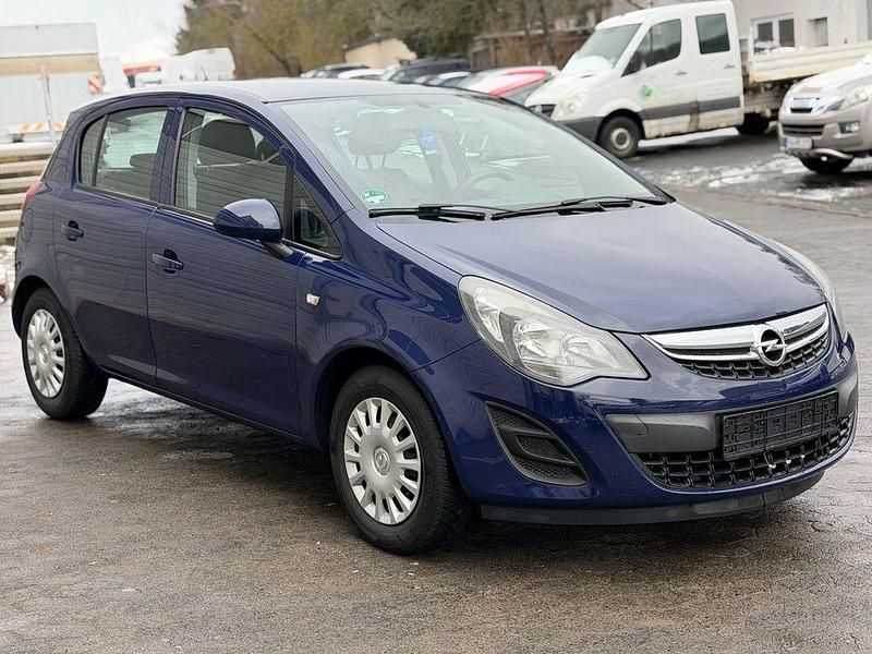 Gebraucht Opel Corsa Edition 101 PS (74 kW) 2013 Blau Kleinwagen