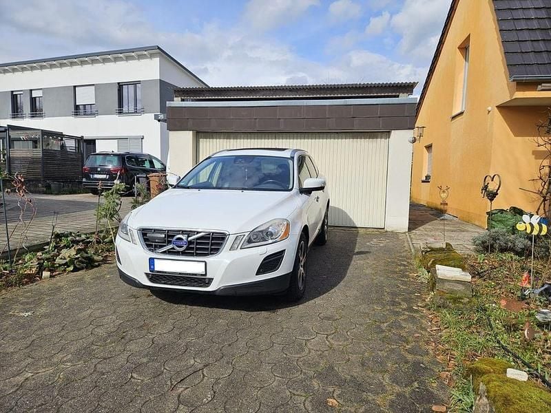 Gebraucht Volvo XC60 Summum 215 PS (158 kW) 2012 Weiß SUV