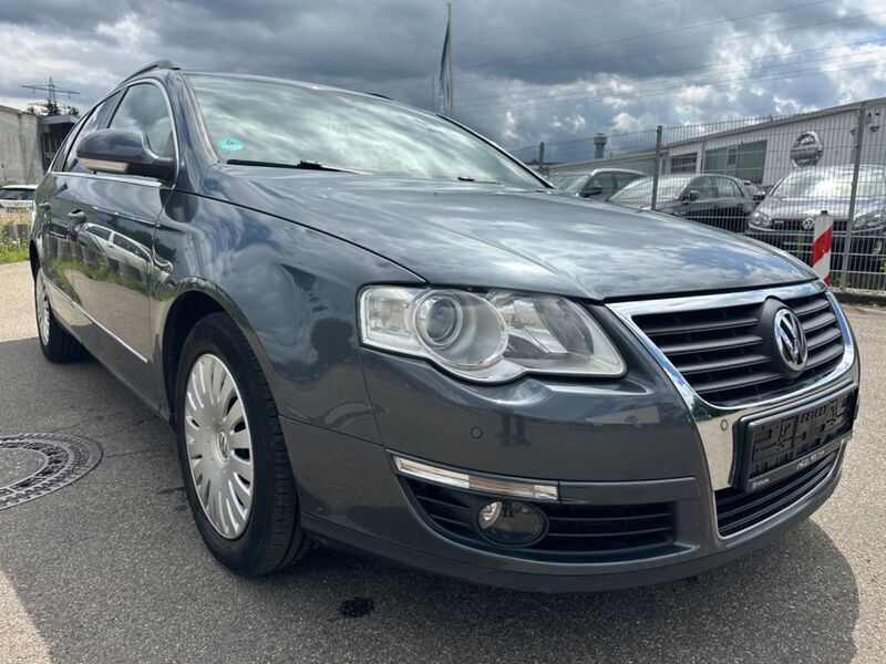 Grau Gebraucht 2010 VW Passat Comfortline Kombi | 2.999 € (Guter Preis) - Bild 1/4