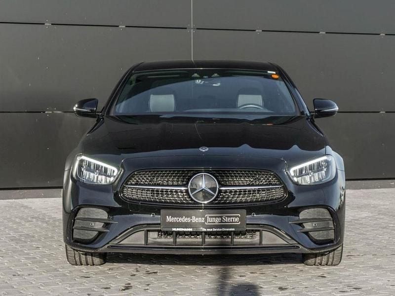 Gebraucht Mercedes E300 AMG 320 PS (235 kW) 2022 Schwarz Limousine