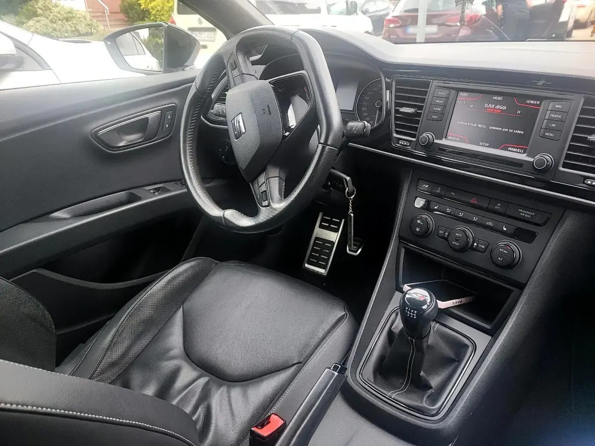 Gebraucht Seat Leon CUPRA 280 PS (205 kW) 2014 Silber Coupé