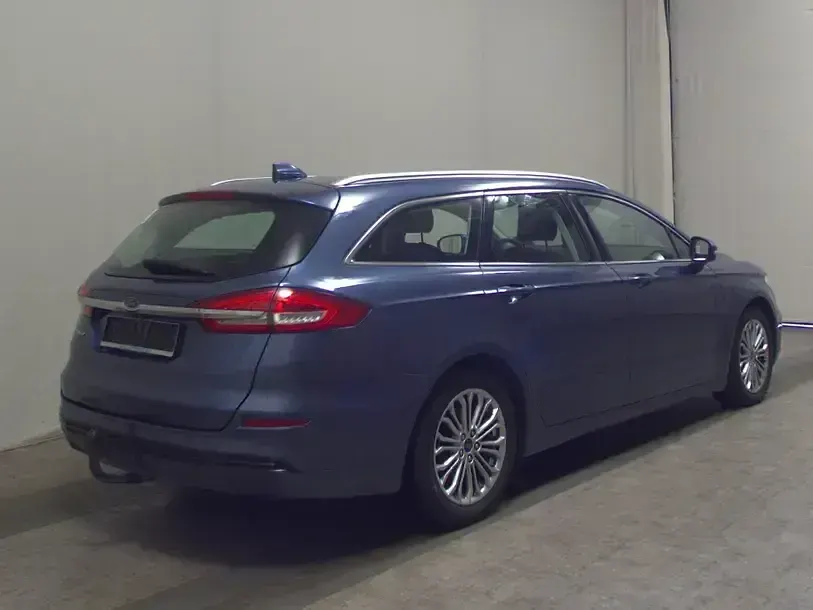 Używany Ford Mondeo Titanium 150 KM (110 kW) 2021 Niebieski Kombi