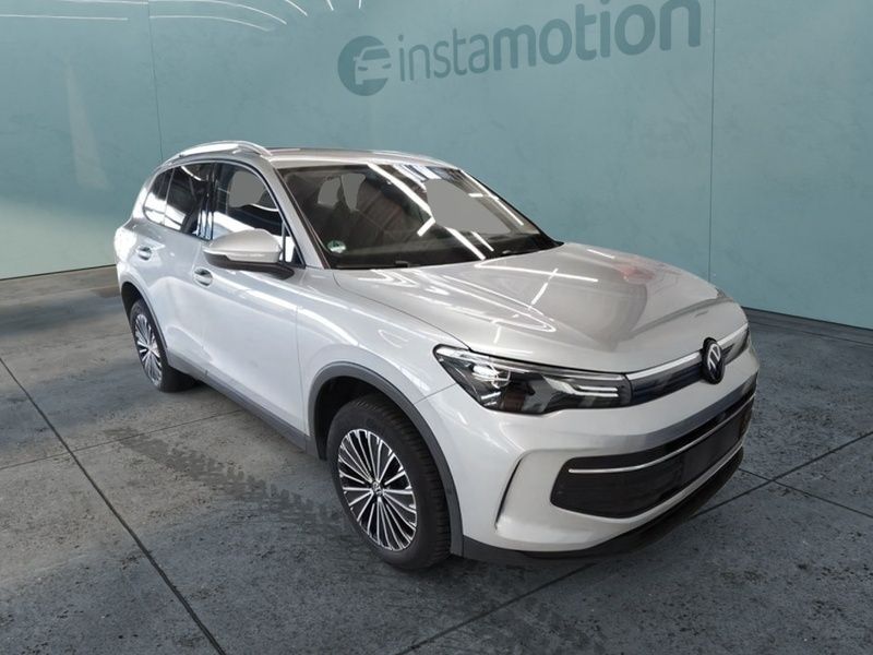 Silber Gebraucht 2024 VW Tiguan R SUV | 39.940 € (Guter Preis) - Bild 1/2