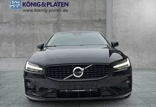 Gebraucht Volvo S60 Ultimate 250 PS (183 kW) 2023 Schwarz Limousine