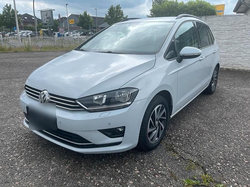 Grau Gebraucht 2017 VW Golf Sportsvan Van / Kleinbus | 13.500 € (Fairer Preis) - Bild 1/4