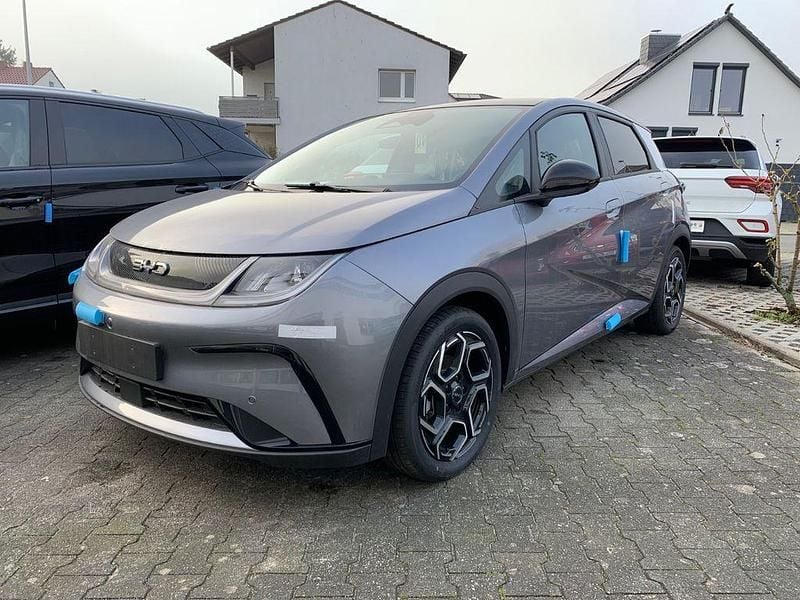 Neu BYD Dolphin Design 150 kW (204 PS) 2025 Grau Kleinwagen