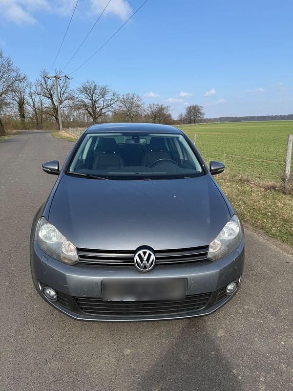 Gebraucht VW Golf VI 80 PS (58 kW) 2011 Grau Kleinwagen