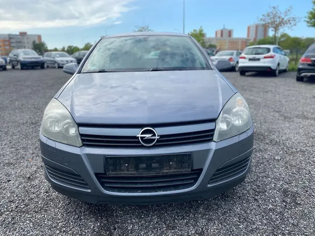 Usata Opel Astra 90 CV (66 kW) 2004 Grigio Berlina