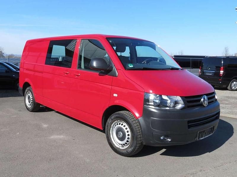Gebraucht VW Transporter 140 PS (102 kW) 2014 Salsa red Van