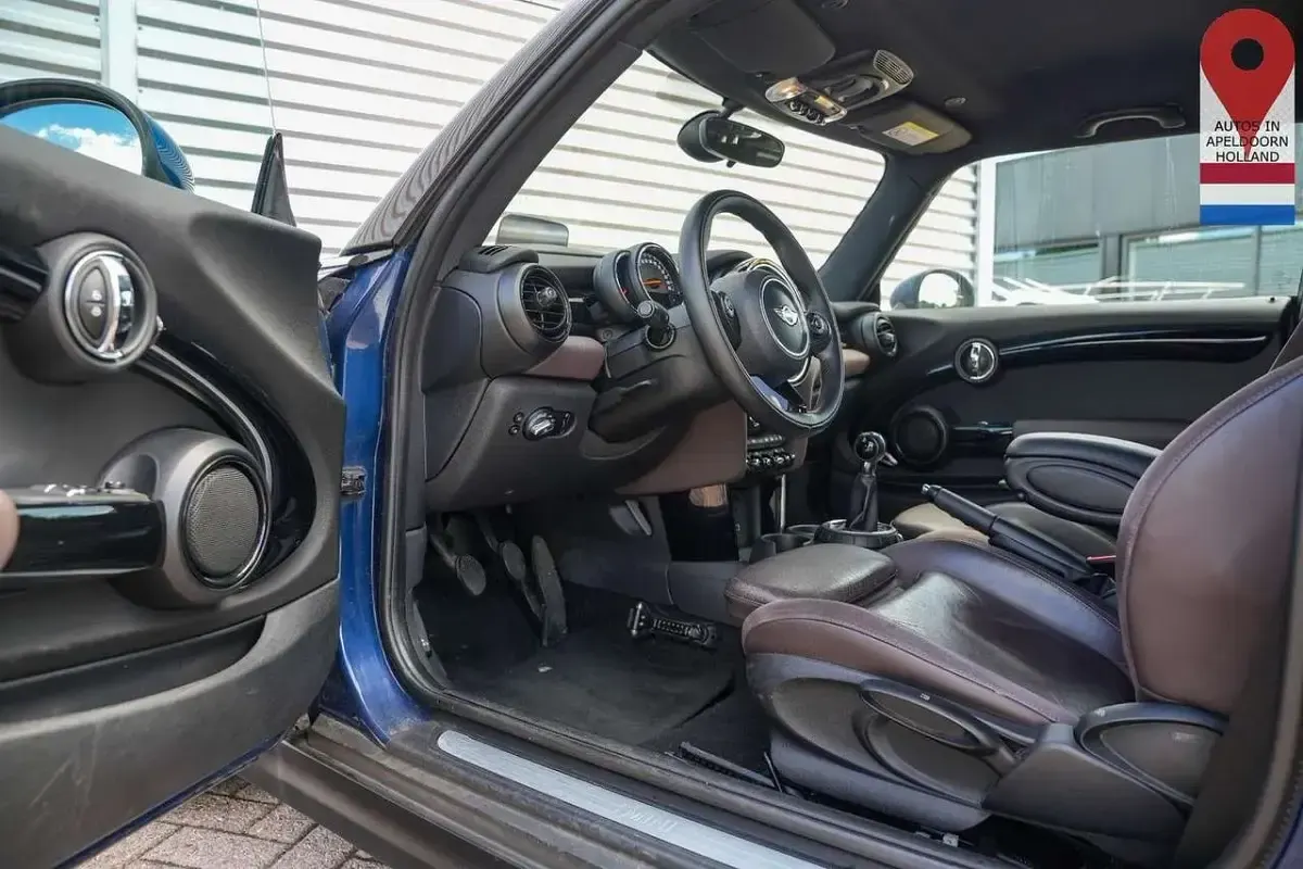 Occasion Mini Cooper D Chili 116 ch (85 kW) 2014 Bleue Citadine