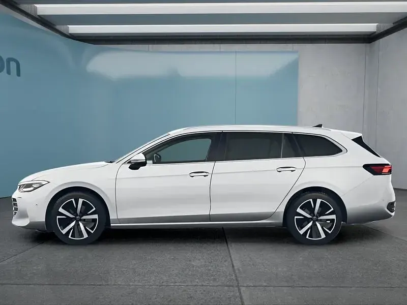 Gebraucht VW Passat 150 PS (110 kW) 2024 Weiß Kombi