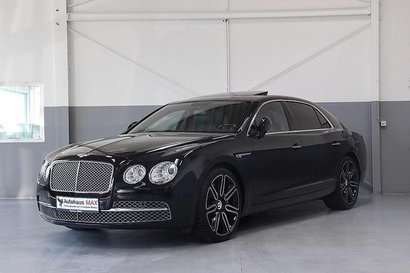 Schwarz Gebraucht 2015 Bentley Flying Spur Mulliner Limousine | 84.990 € (Teuer) - Bild 1/4
