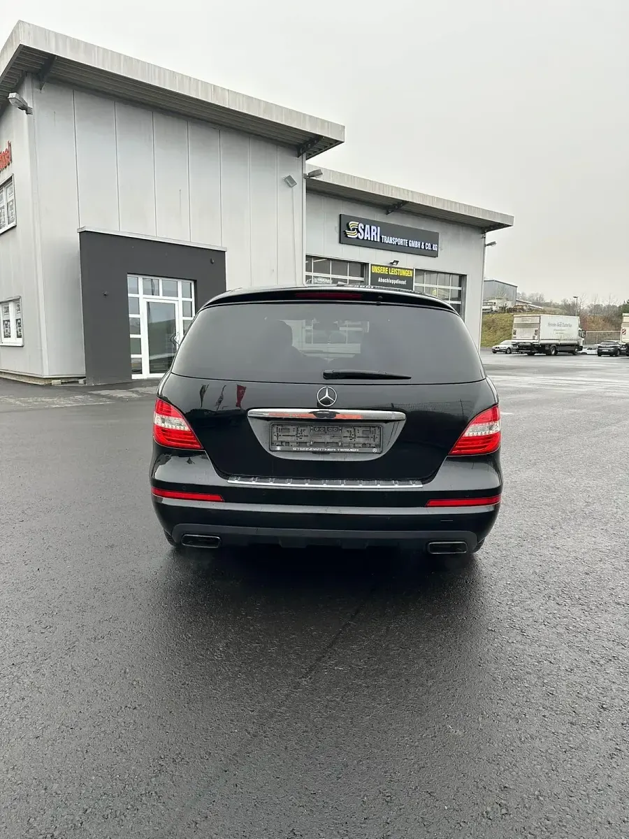 Gebraucht Mercedes R350 265 PS (194 kW) 2011 Schwarz Kombi