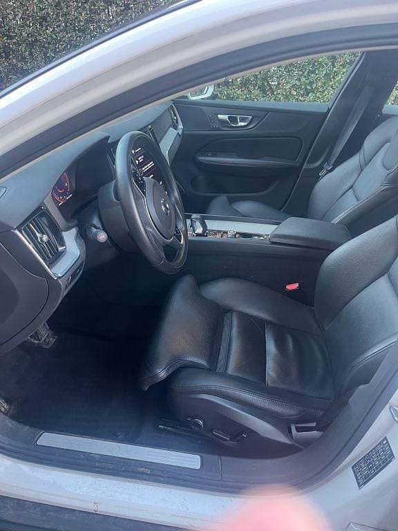 Gebraucht Volvo V60 CC Pro 197 PS (144 kW) 2021 Weiß Kombi