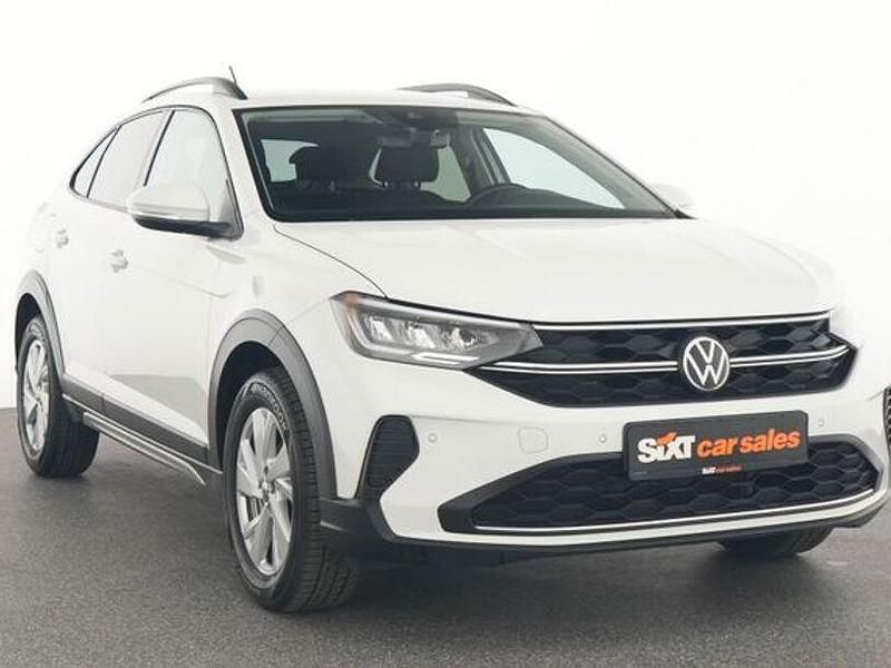 Pure white Gebraucht 2023 VW Taigo Life SUV | 14.880 € - Bild 1/4