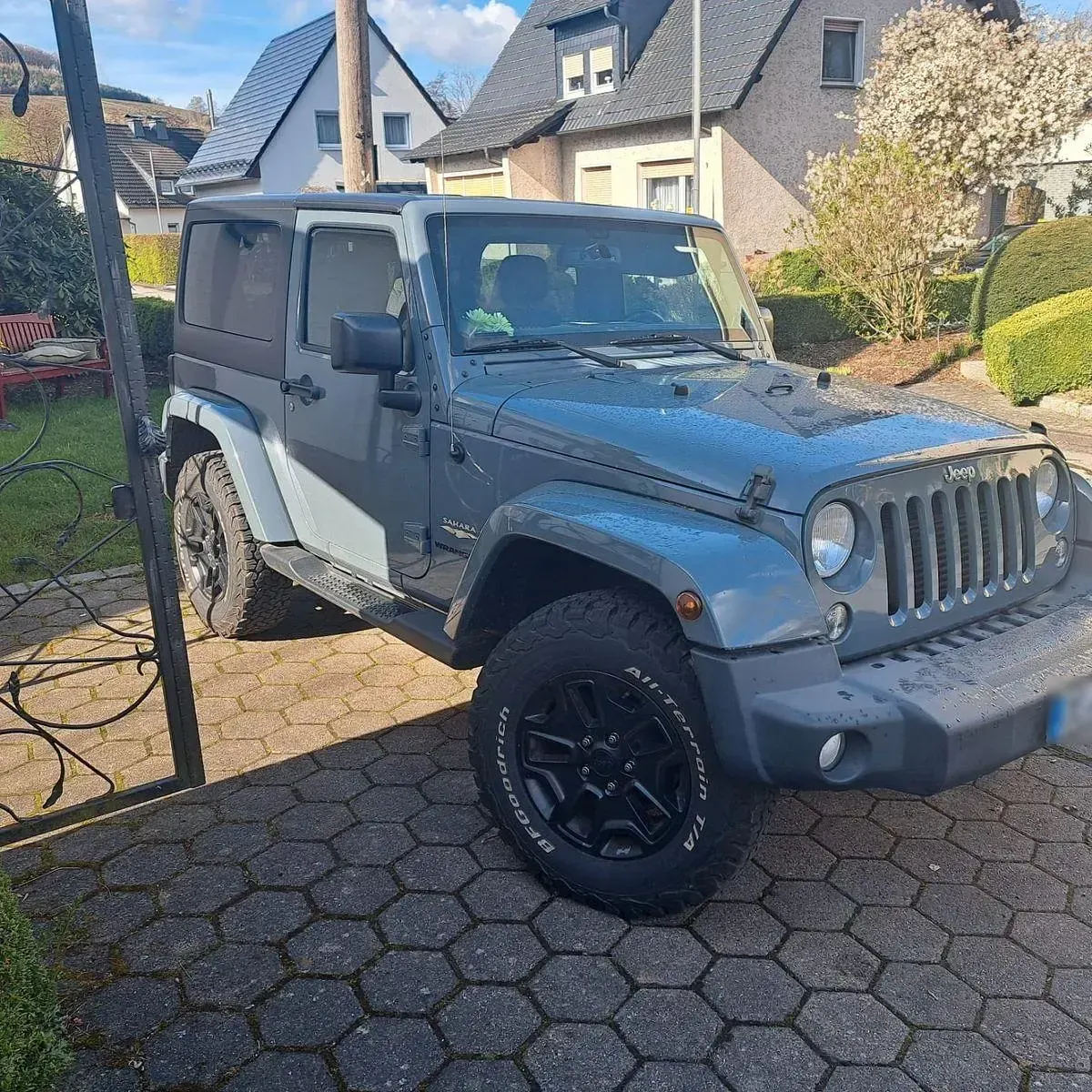 Gebraucht Jeep Wrangler Sahara 200 PS (147 kW) 2015 Grau SUV