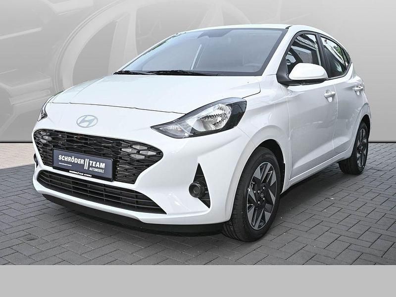 Atlas white Neu 2025 Hyundai i10 Comfort Kleinwagen | 17.990 € (Fairer Preis) - Bild 1/4