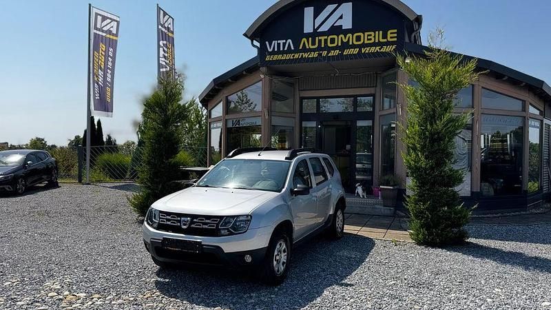 Grau Gebraucht 2016 Dacia Duster Lauréate SUV | 7.900 € (Guter Preis) - Bild 1/4