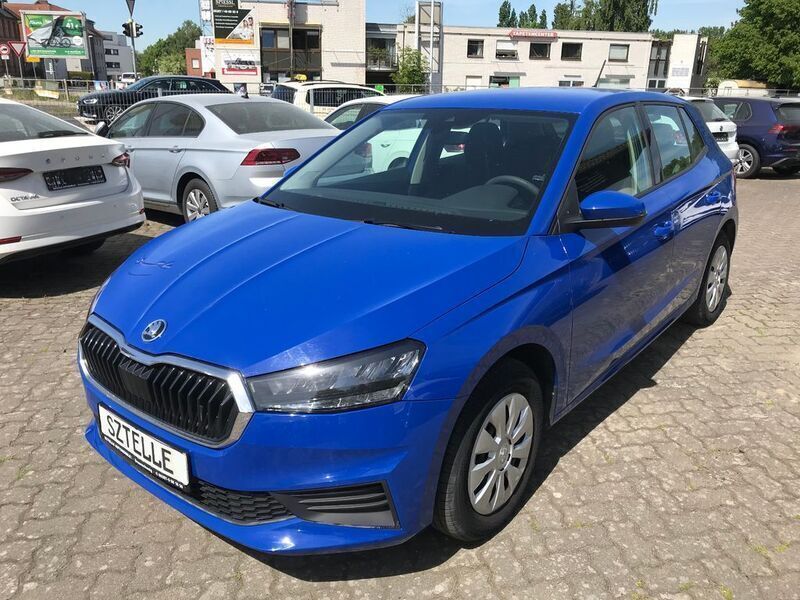 Gebraucht Skoda Fabia Active 80 PS (58 kW) 2022 Blau Kleinwagen