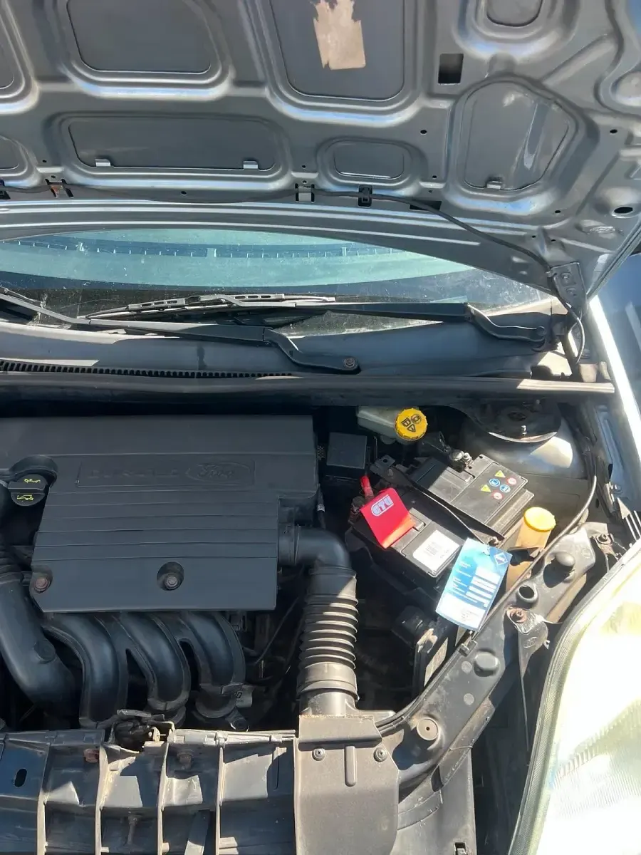 Gebraucht Ford Fiesta 80 PS (58 kW) 2005 Blau Kleinwagen