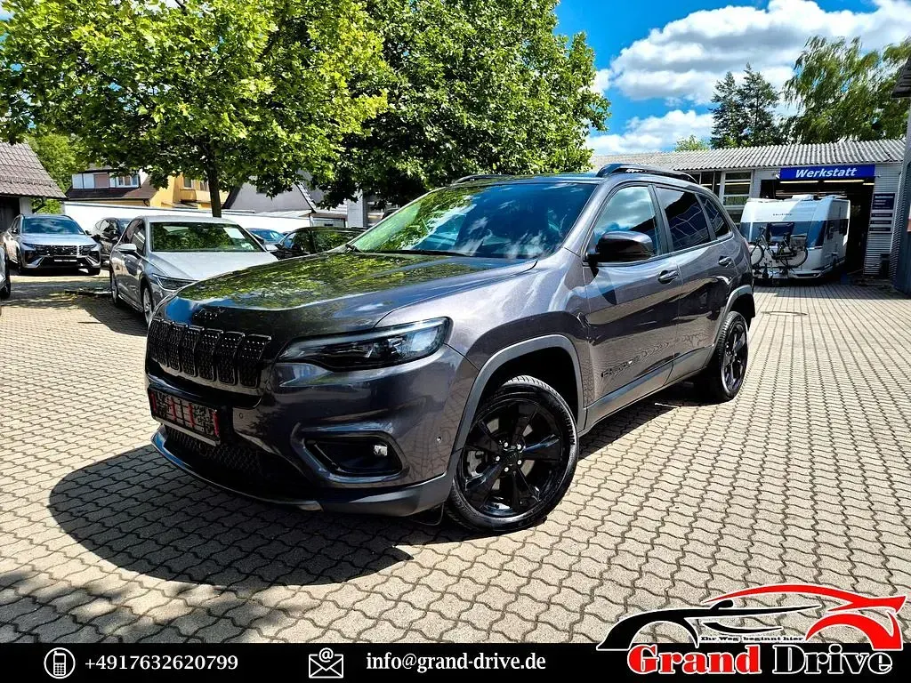 Gebraucht Jeep Cherokee Night Eagle 194 PS (142 kW) 2021 Grau SUV