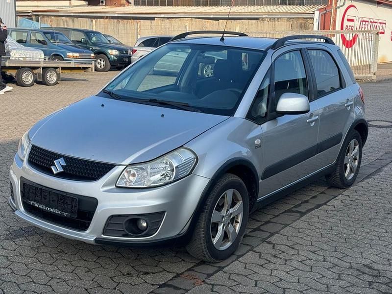Gebraucht Suzuki SX4 135 PS (99 kW) 2010 Silber Limousine