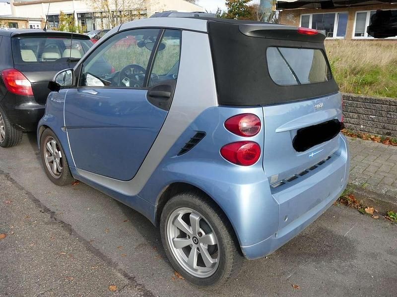 Gebraucht Smart ForTwo Cabrio 71 PS (52 kW) 2011 Blau Cabrio