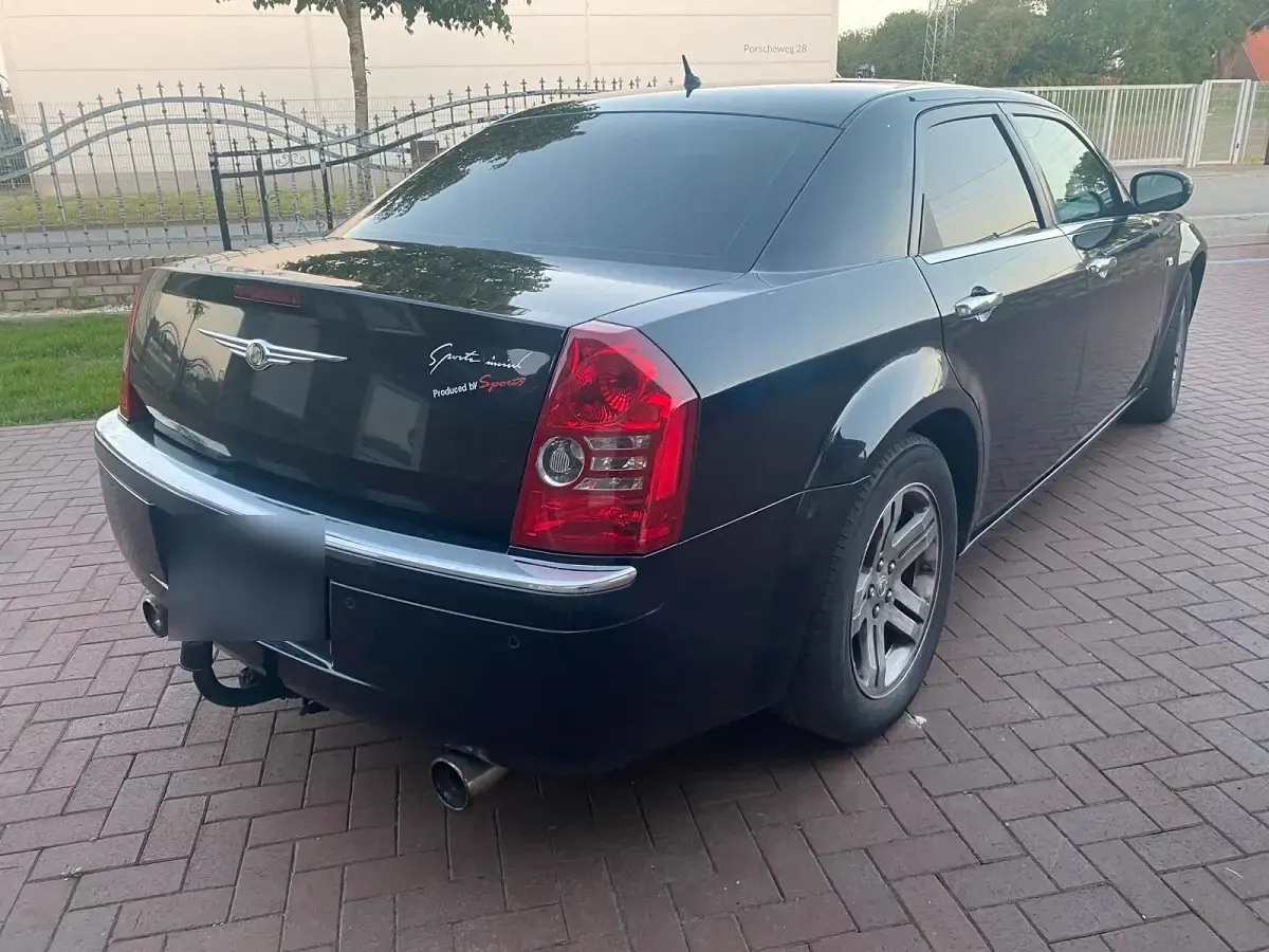 Gebraucht Chrysler 300C 218 PS (160 kW) 2008 Schwarz Limousine