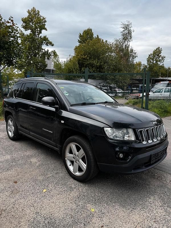 Schwarz Gebraucht 2011 Jeep Compass SUV | 5.900 € (Fairer Preis) - Bild 1/4