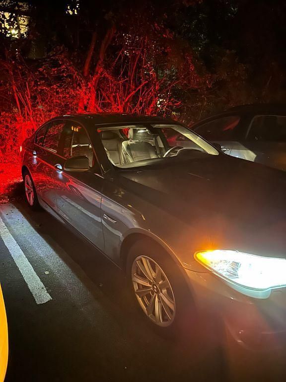 Gebraucht BMW 528 258 PS (189 kW) 2011 Limousine