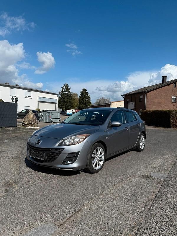 Gebraucht Mazda 3 116 PS (85 kW) 2011 Grau Kleinwagen
