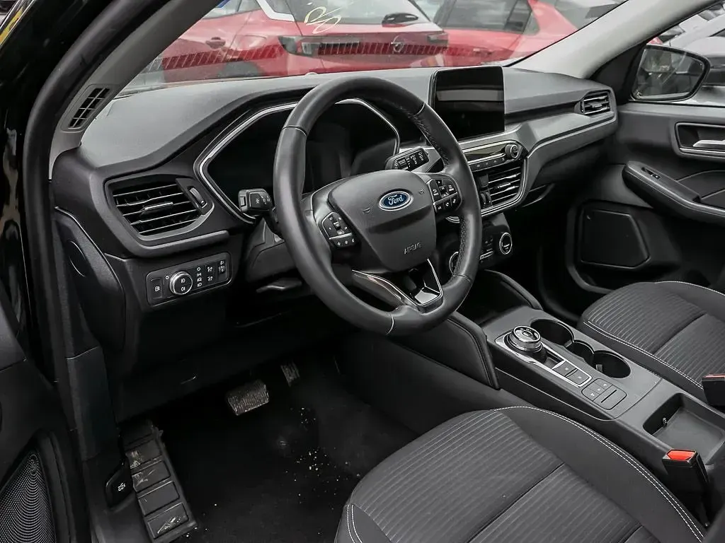 Gebraucht Ford Kuga Titanium 224 PS (164 kW) 2022 Schwarz SUV