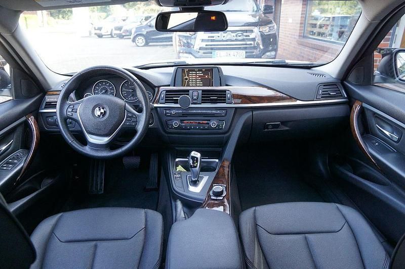 Gebraucht BMW 328 245 PS (180 kW) 2014 Weiß Limousine