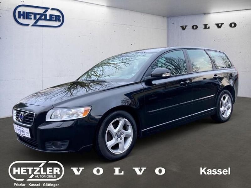 Schwarz Gebraucht 2011 Volvo V50 Business Edition Kombi | 8.950 € (Teuer) - Bild 1/4