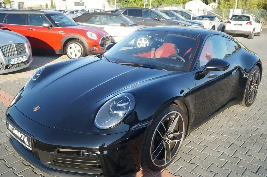 Gebraucht Porsche 992 394 PS (289 kW) 2025 Schwarz Coupé