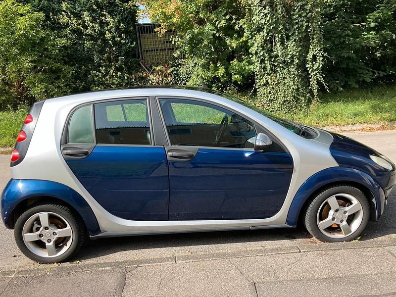 Blau Gebraucht 2006 Smart ForFour Kleinwagen | 2.100 € (Fairer Preis) - Bild 1/4